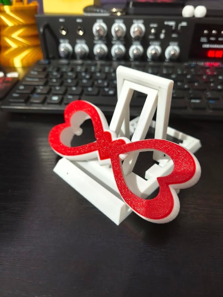 Dekorativni 3D štampan element u obliku srca